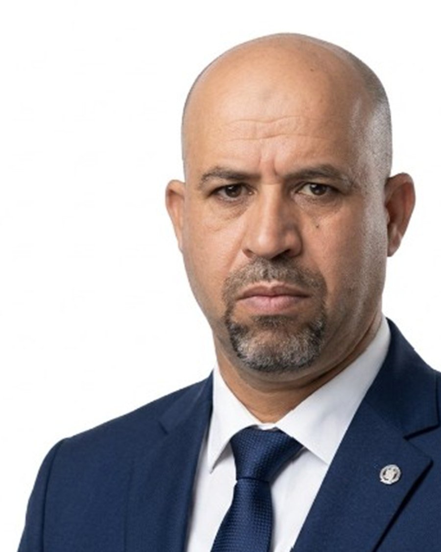 Omar Obnint, Secrétaire
